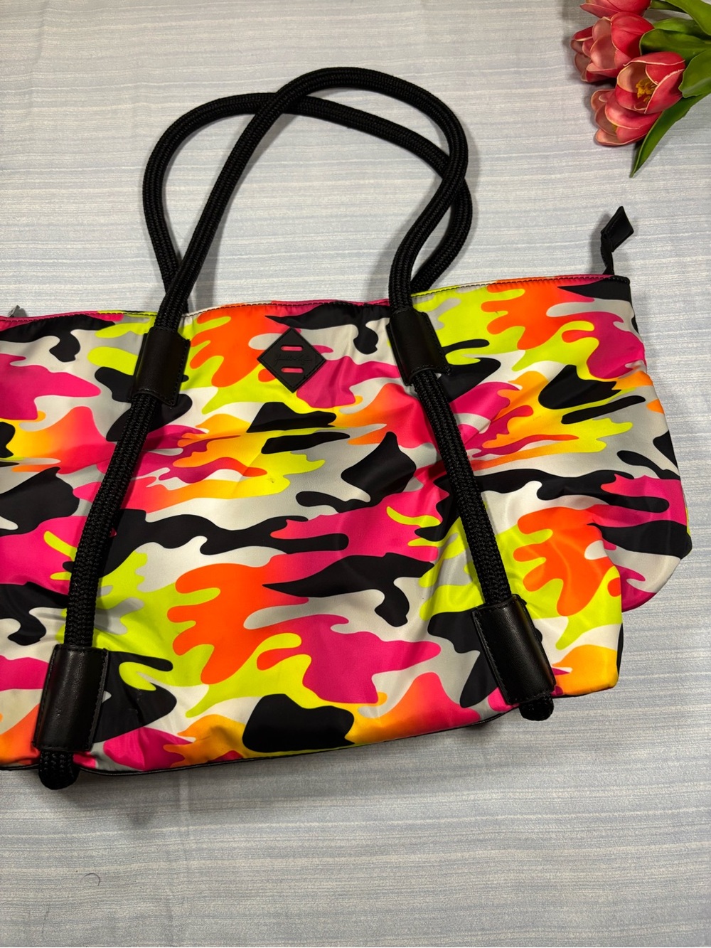 Neon Camouflage Tote Bag with Black Rope Handles pre-owned - Picture 10 of 16